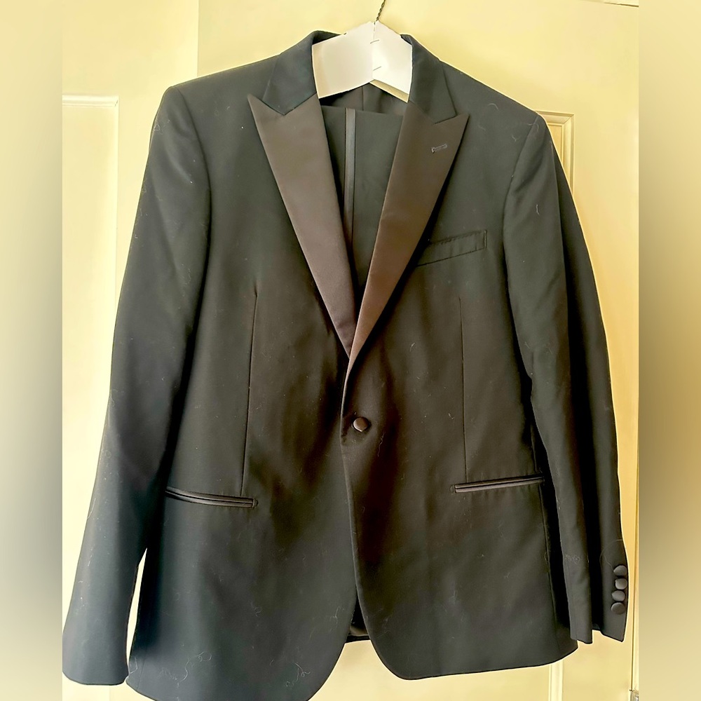 Ike Behar classic tuxedo - 44R